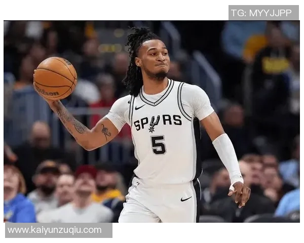 卡斯尔表现不佳失误频繁12投仅5中贡献16分5篮板6助攻1抢断1盖帽 卡斯尔表现不佳失误频繁12投仅5中贡献16分5篮板6助攻1抢断1盖帽