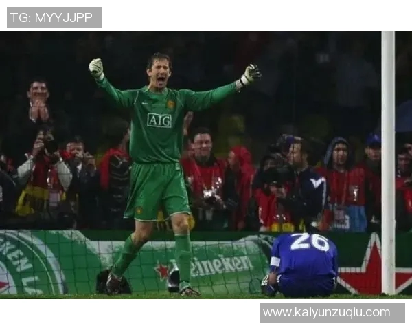 瑞天空报道曼联纽卡法兰克福争夺阿贾克斯17岁中场新星莫吉奥 瑞天空报道曼联纽卡法兰克福争夺阿贾克斯17岁中场新星莫吉奥