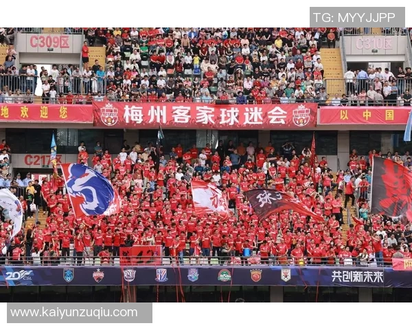 收官战首发感谢球迷一年来的支持与陪伴期待未来再相聚