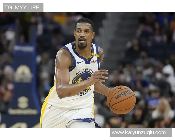 梅尔顿底角踩线投篮得手勇士奋起直追缩小分差至三分