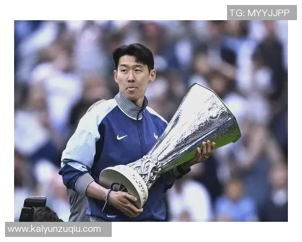 孙兴慜再创辉煌2025亚洲金球奖第十次夺冠李刚仁紧随其后C罗获季军