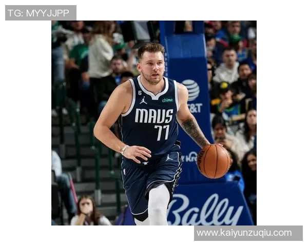 费尔斯半场表现惊艳6投5中三分球完美3中3贡献13分外加4篮板1助攻4抢断