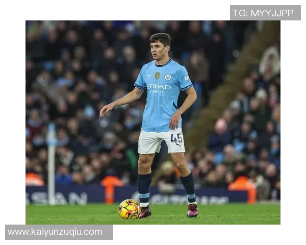 曼奇尼的坚持让我加盟曼城成为职业生涯最佳选择之一