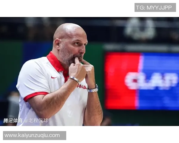 苏群分析勇士队核心球员年龄问题与战术选择强调集中力量打歼灭战的重要性