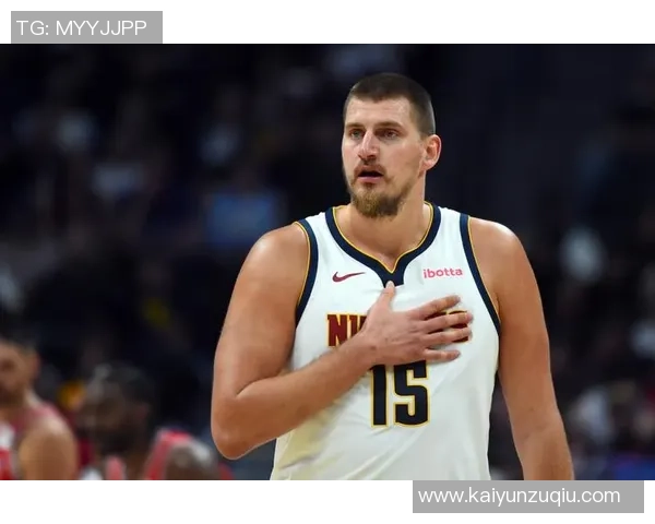 阿德尔曼分析约基奇表现上半场10分下半场30分的原因与调整能力